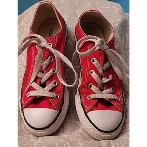 Youth Size 1 Converse Chuck Taylor All Star Red Sneakers